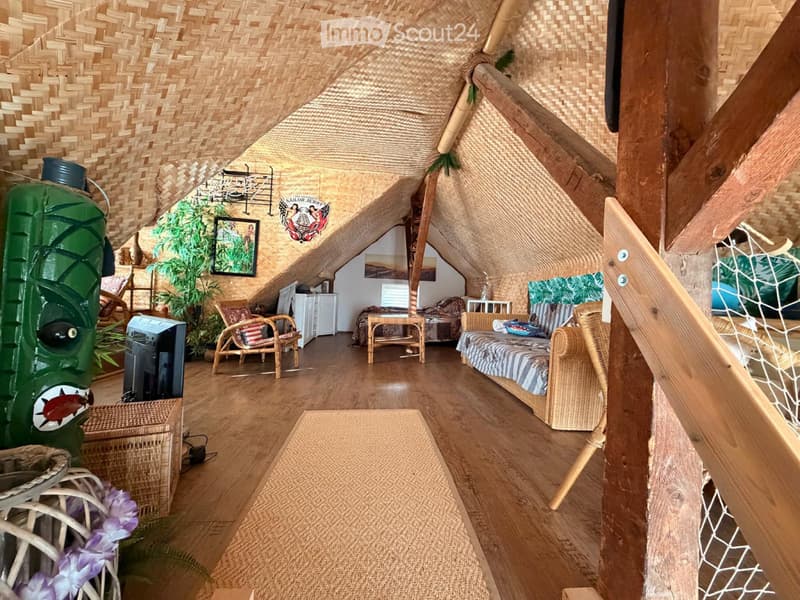 Besondere 4.5-Zimmer-Maisonette-Wohnung im Zweifamilienhaus (3)