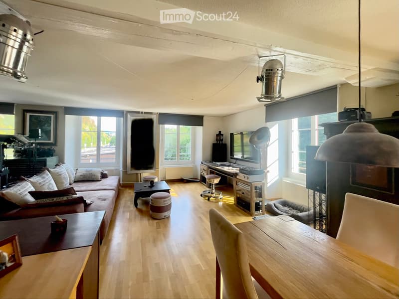 Helle Loft-Wohnung in historischer Spinnerei (3)
