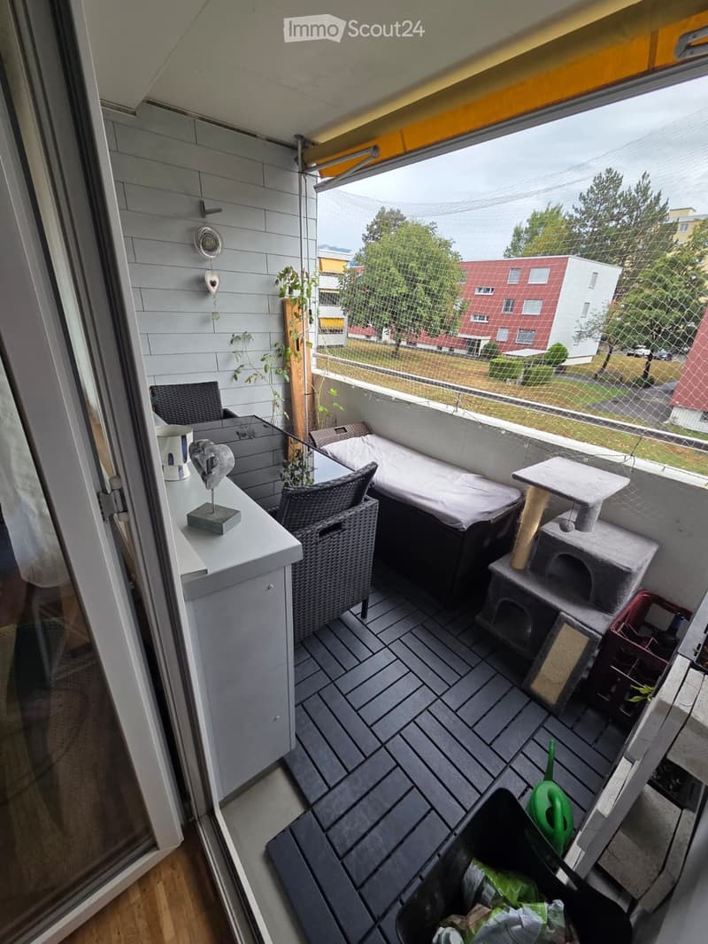Helle 3-Zimmer-Wohnung mit Balkon in Thun (2)