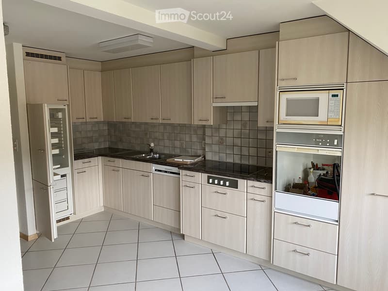 Charmante 2.5-Zimmer-Duplexwohnung in Aarau (2)