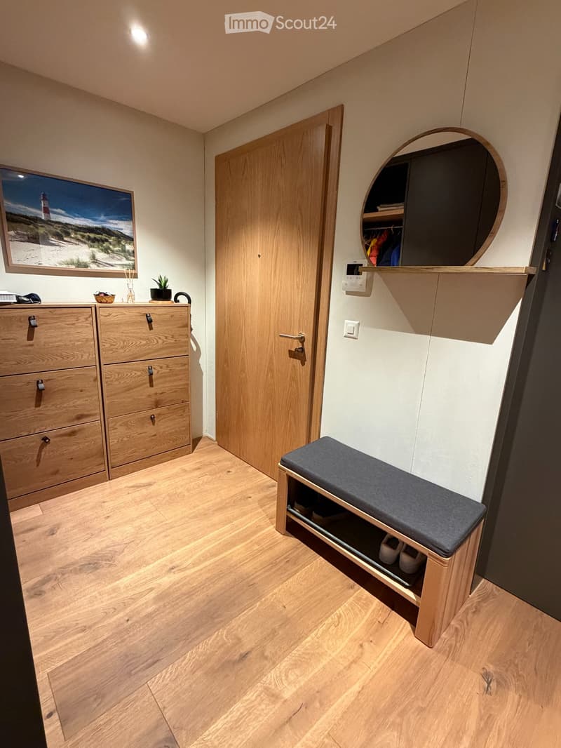 Exklusive 4.5-Zimmer-Familienwohnung mit Seesicht (3)