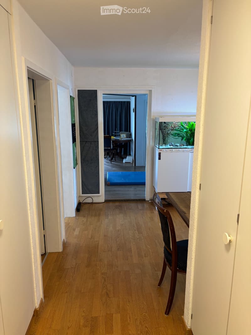 Zwei WG- Zimmer für einen Mann (1)