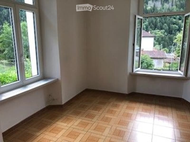 Appartamento indipendente in villa novecentesca, Faido (4)