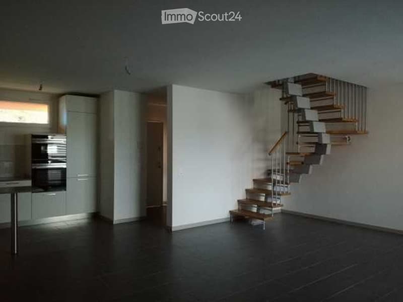 Affittasi appartamento 4,5 locali duplex nuovo a Stabio (1)