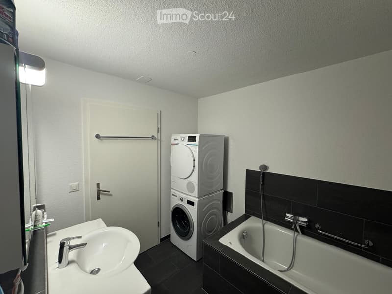 Top 3,5-Zimmer-Wohnung im Eigentumsstandard zu vermieten (5)