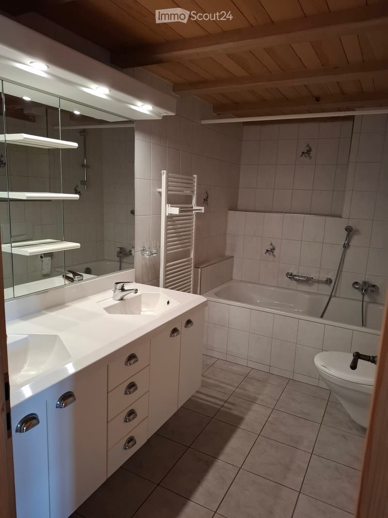 Charmante 5.5 Zimmer Wohnung in Affolten zu vermieten. (4)