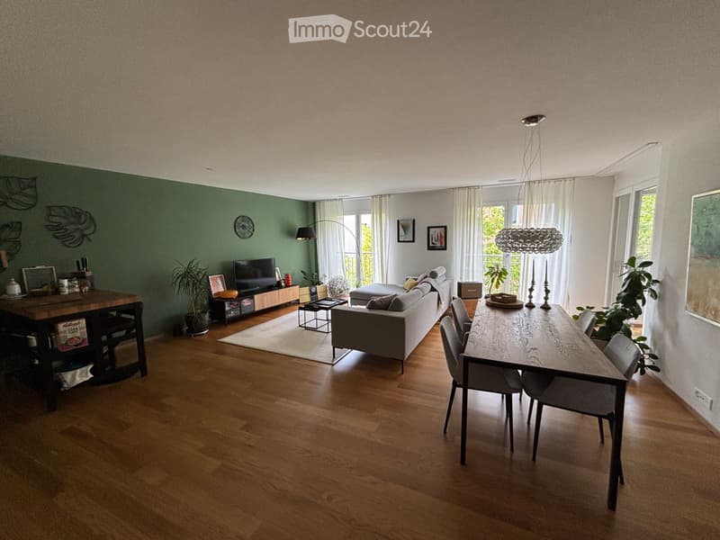Zentrale, helle 3.5-Zimmer-Wohnung (2)