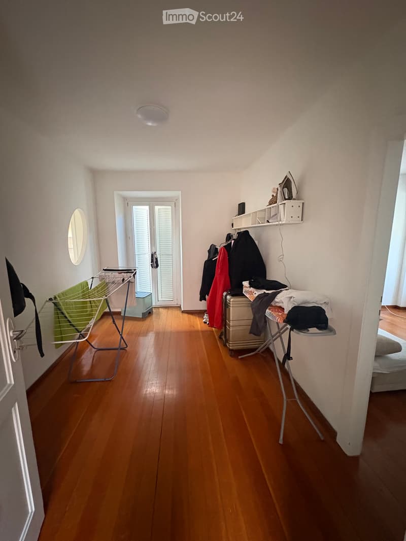 Bilocale con arredo presente come in foto (4)