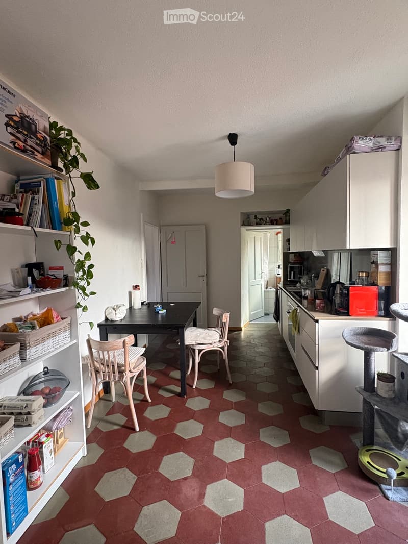 Bilocale con arredo presente come in foto (2)