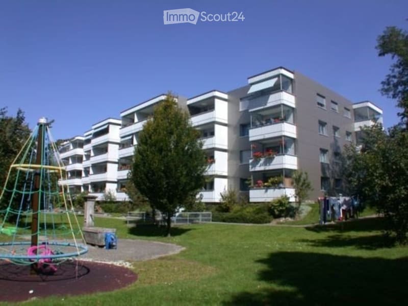 Helle 3.5-Zimmer-Wohnung in Schliern b. Köniz (2)