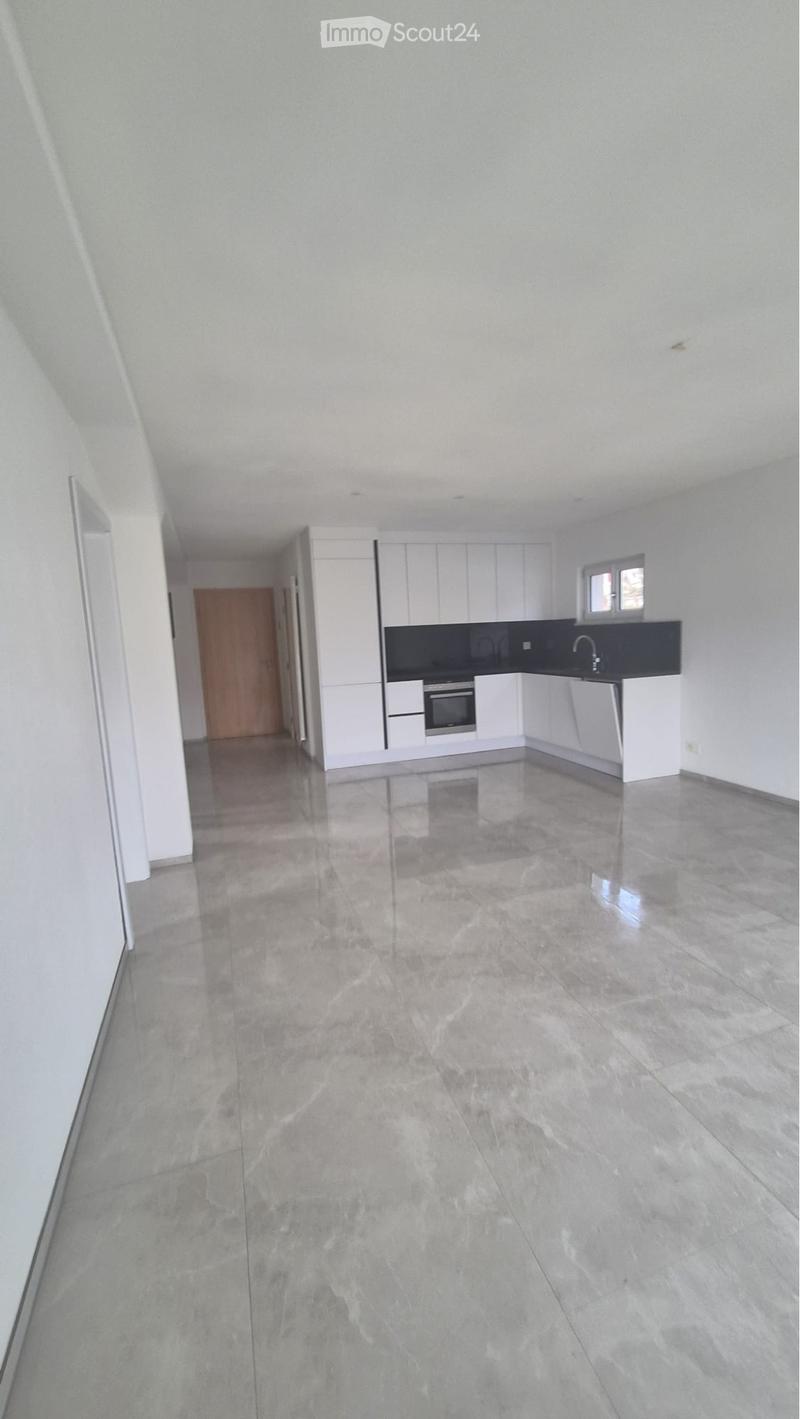 Moderne 3.5 Zimmer-Wohnung im Erdgeschoss (1)
