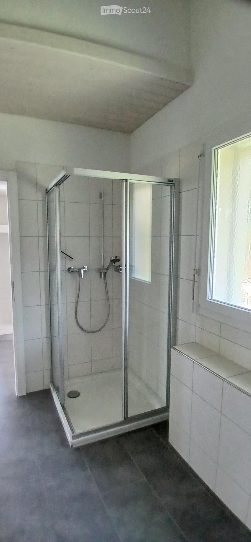 grosszügige, helle 3.5 Zimmer Dachwohnung in Homberg b. Thun (3)