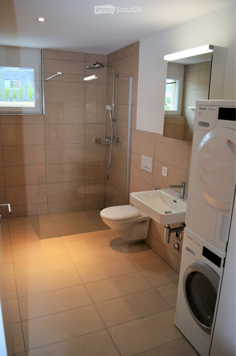 Moderne 3.5 Zimmer Wohnung am See (4)