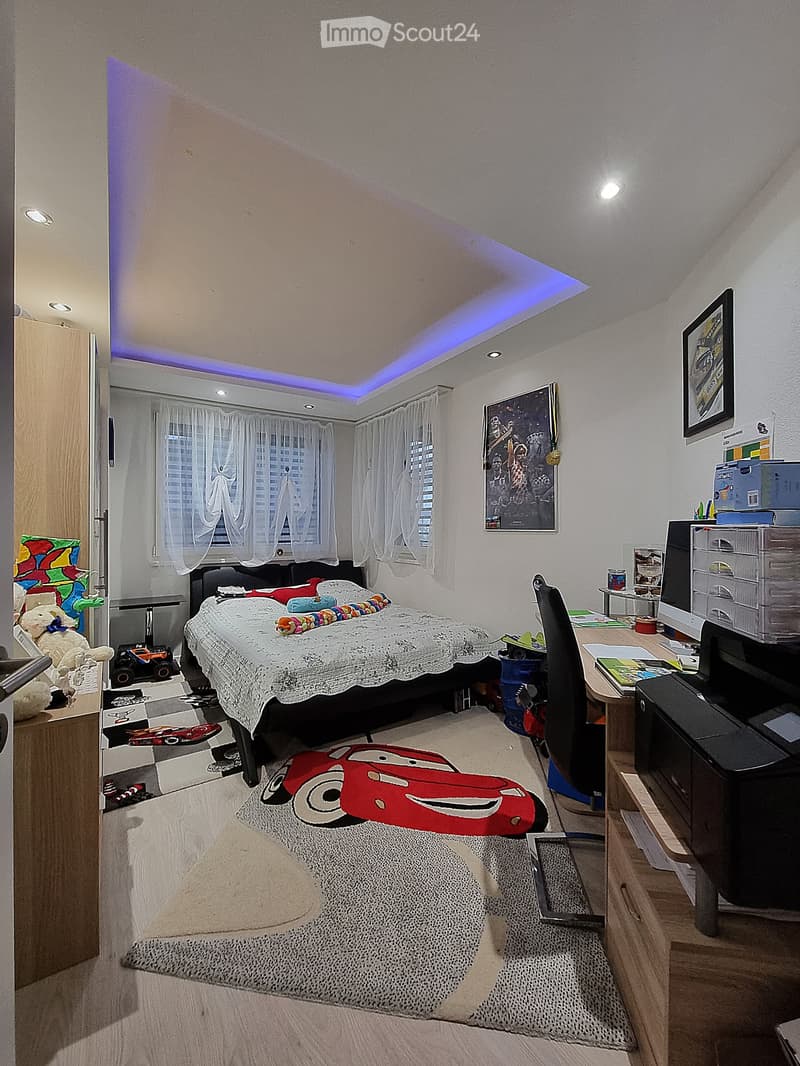 Luxuriöse 4.5 Zimmer Wohnung in Bennwil (2)