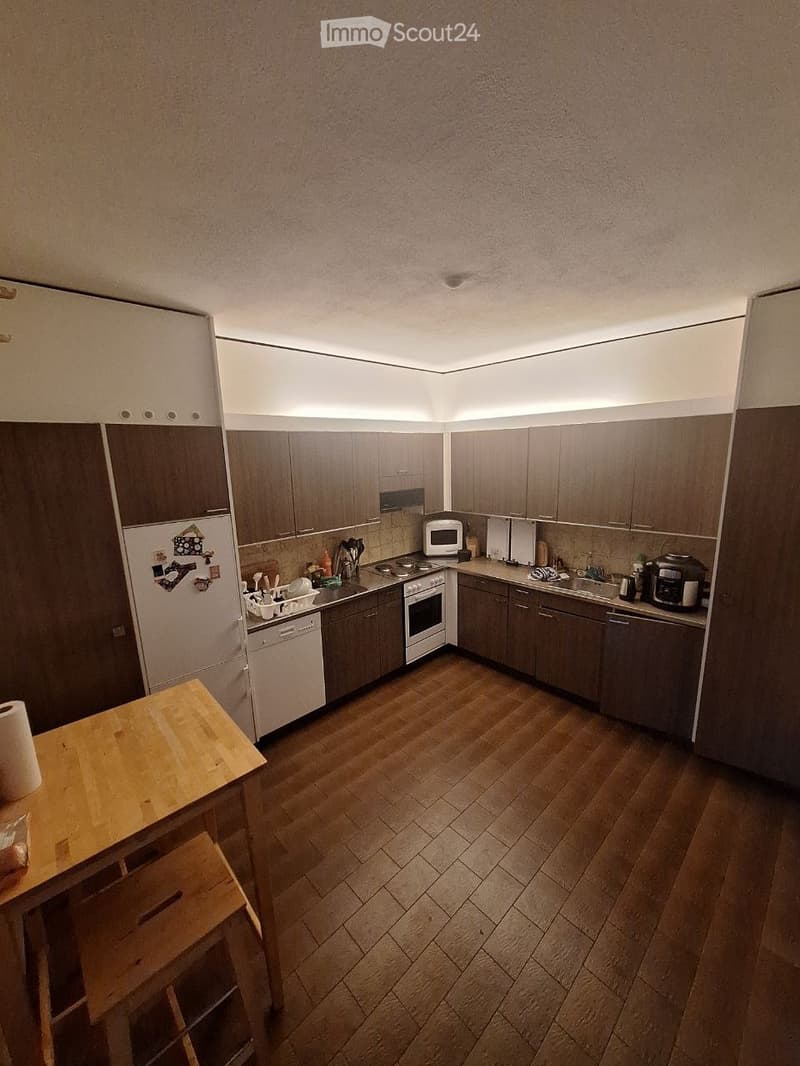 Stanza in apartamento condiviso, lugano centro (3)