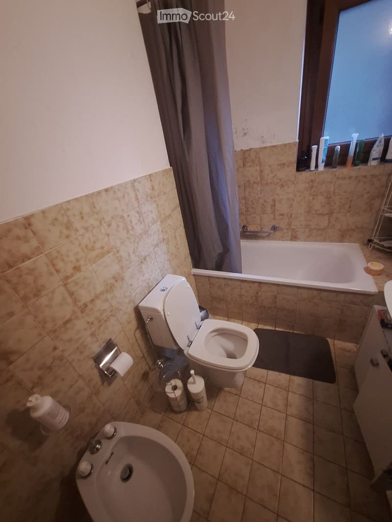 Stanza in apartamento condiviso, lugano centro (5)