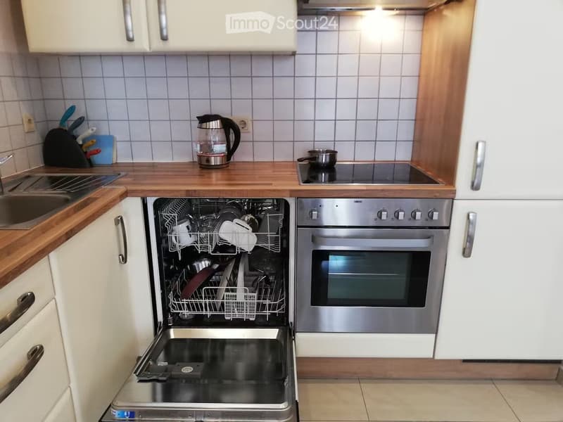 Un studio bien équipé disponible (4)
