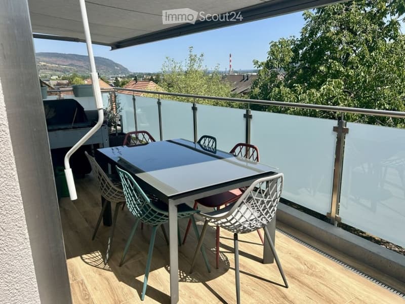 Dernier étage appart. de 3 pièces avec balcon à Ecublens (1)