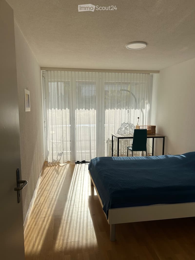 Möbliertes WG-Zimmer in Ferienwohnung zu vermiete (1)