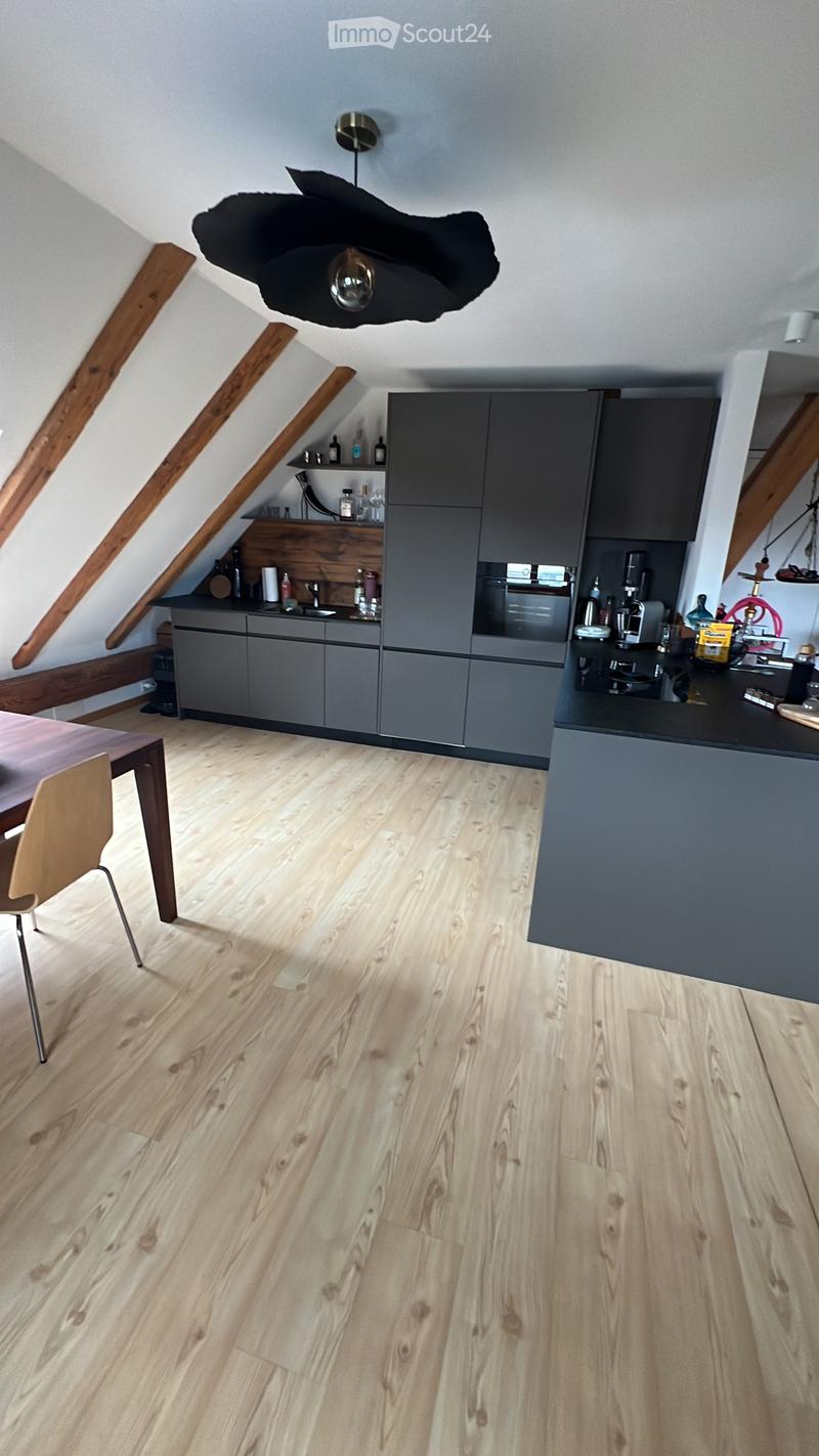 Möblierte Dachwohnung befristet (5)