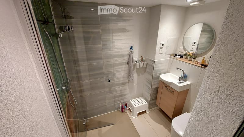 Geräumiges 7.5-Zimmer-Reihenhaus Ackerstrasse Volketswil (4)