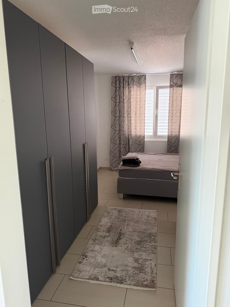 Helle 5.5-Zimmer-Wohnung mit Balkon und Aussicht in Scherz (4)