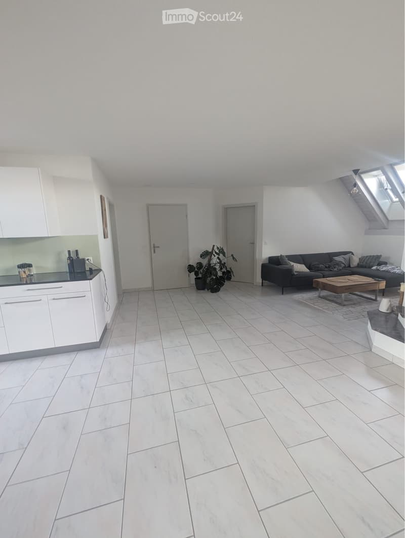 Wunderschöne 4.5 Zimmerwohnung in Aristau (1)