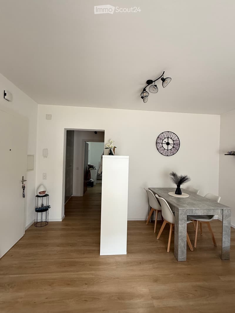 Cercasi subentrante appartamento 2.5 locali a Taverne (2)