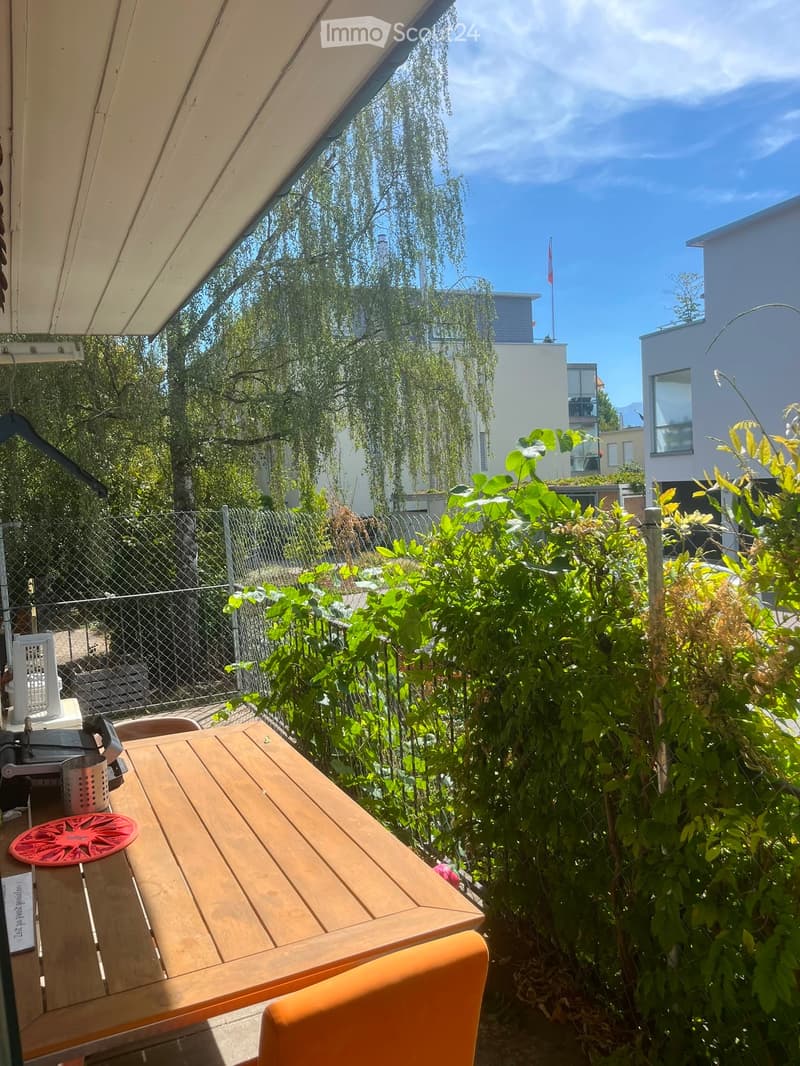 Moderne 3.5-Zimmerwohnung im EG mit Terrasse & Garten (4)