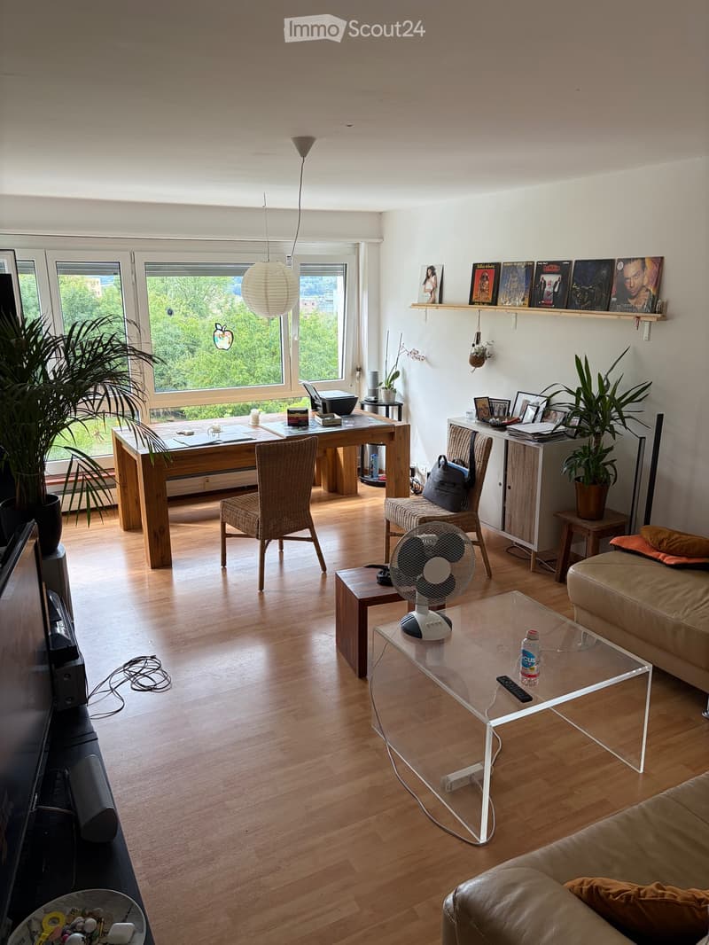 Helle 4-Zimmer-Wohnung mit Balkon (3)