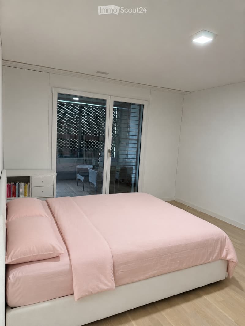 Nachmieter gesucht per 1. Okt. 2.5-Zimmer-Whg (5)