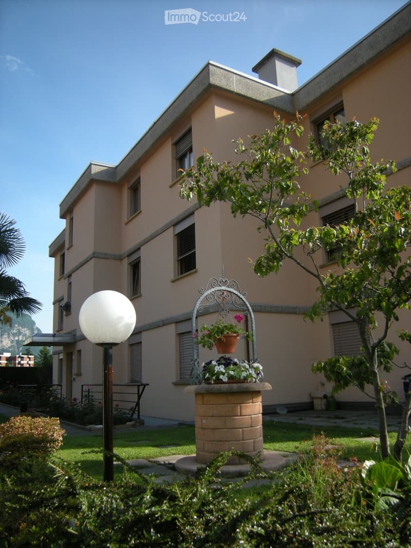 Maroggia, locale hobby, oppure, atelier di un artista (1)