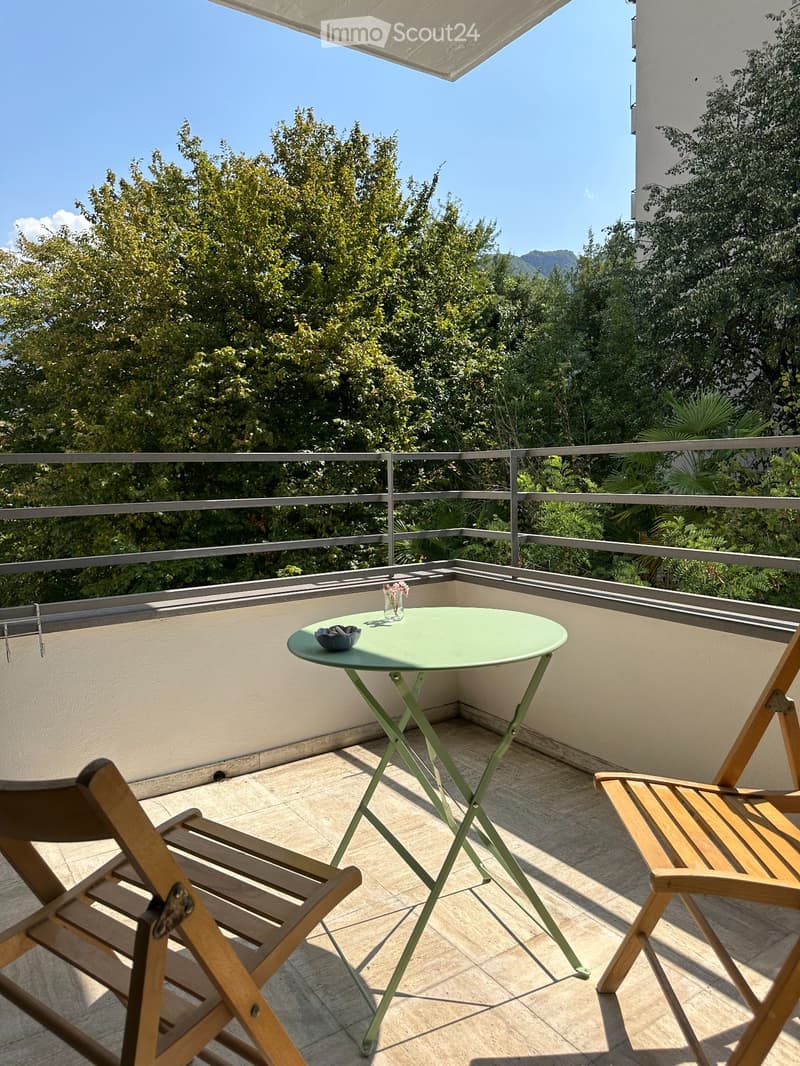 1.5 locali luminoso con balcone e vista lago (Lugano Loreto) (4)