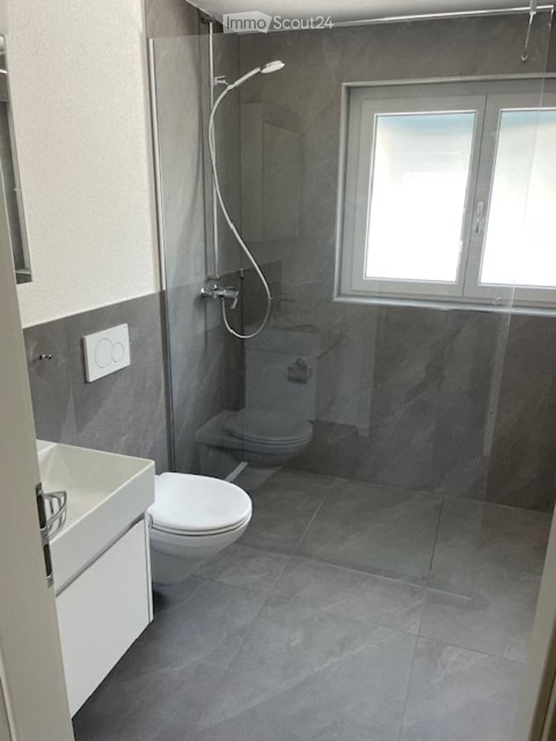 Erstvermietung neue Wohnung mit Balkon (3)