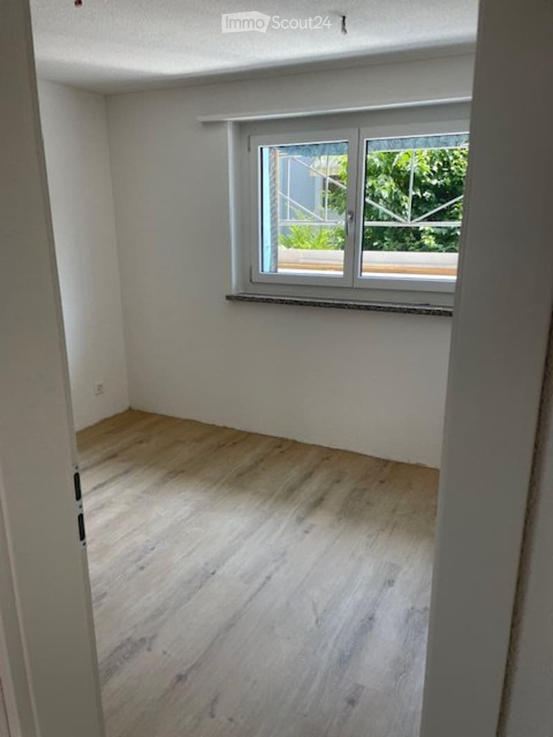 Erstvermietung neue Wohnung mit Balkon (4)
