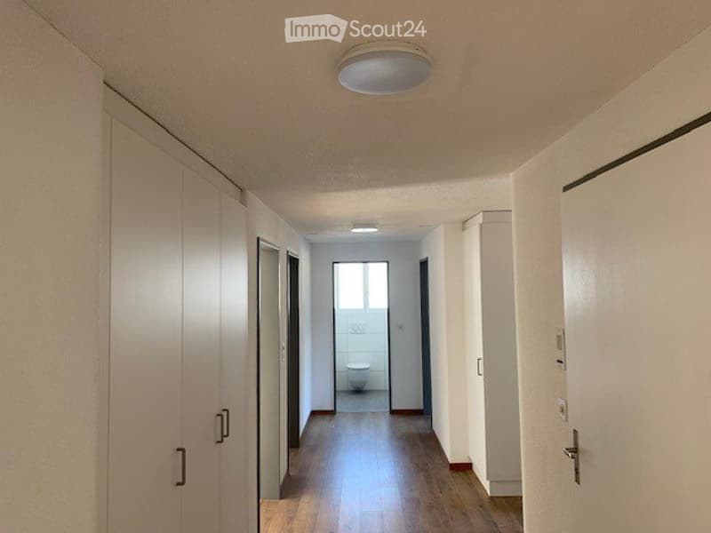 Zu vermieten: Schöne 4½-Zimmerwohnung in Attinghausen (5)
