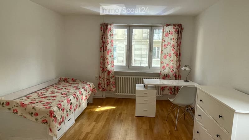 Zimmer in Frauen-WG zu vermieten - möbliert - ab 01. Oktober (1)