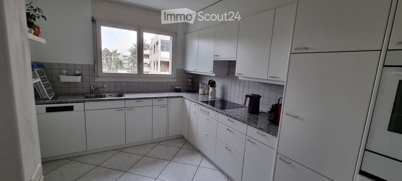 4.5 Zimmer-Wohnung inkl. 2 Einstellhallenplätze (1)