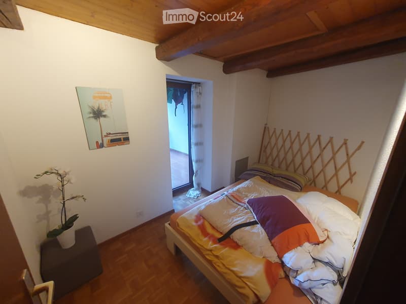 Subentrante per grazioso rustico a Lodano (2)