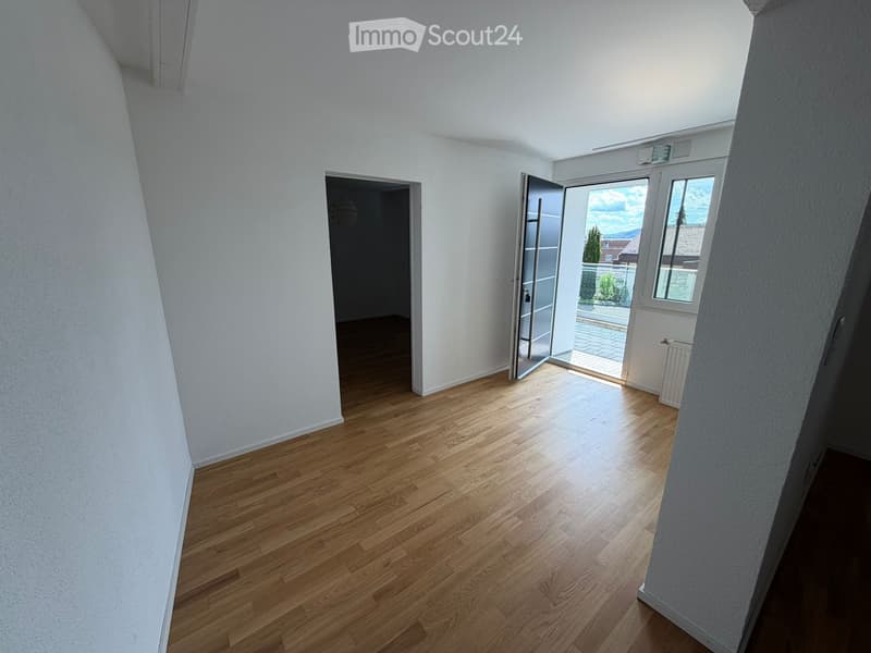 2.5-Zimmer-Wohnung mit grosser Terasse (2)