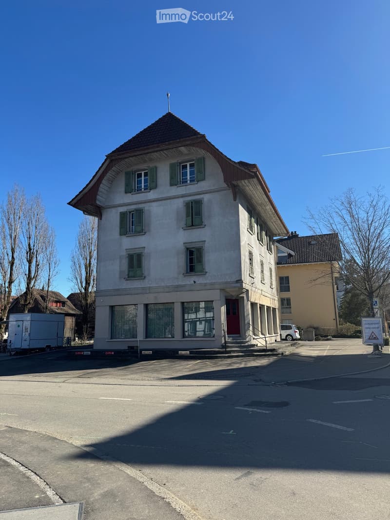 günstige 3.5 Zimmer Wohnung an zentraler Lage in Lyss (1)
