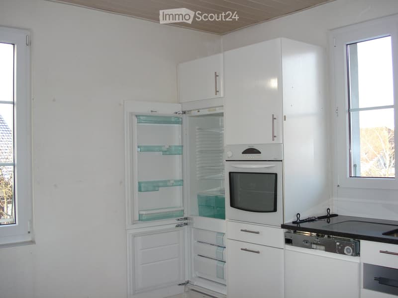 günstige 3.5 Zimmer Wohnung an zentraler Lage in Lyss (4)