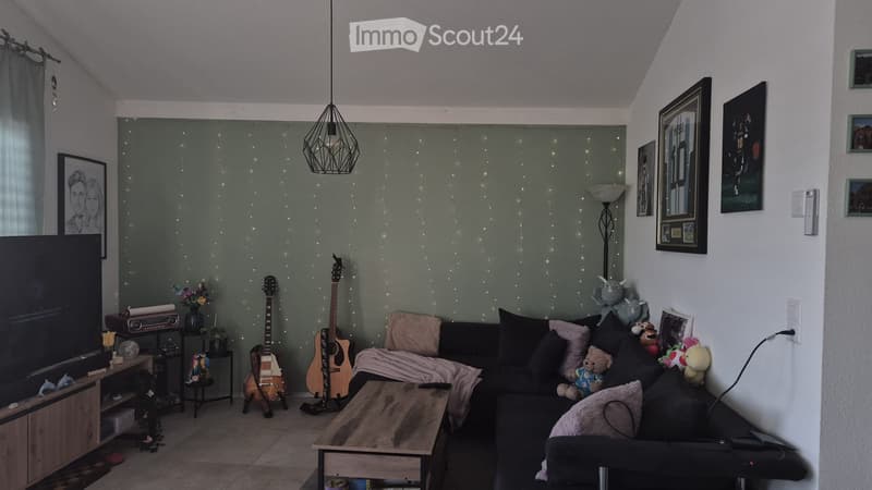 Einzigartige 3.5 Zimmer Wohnung in Gurmels (2)