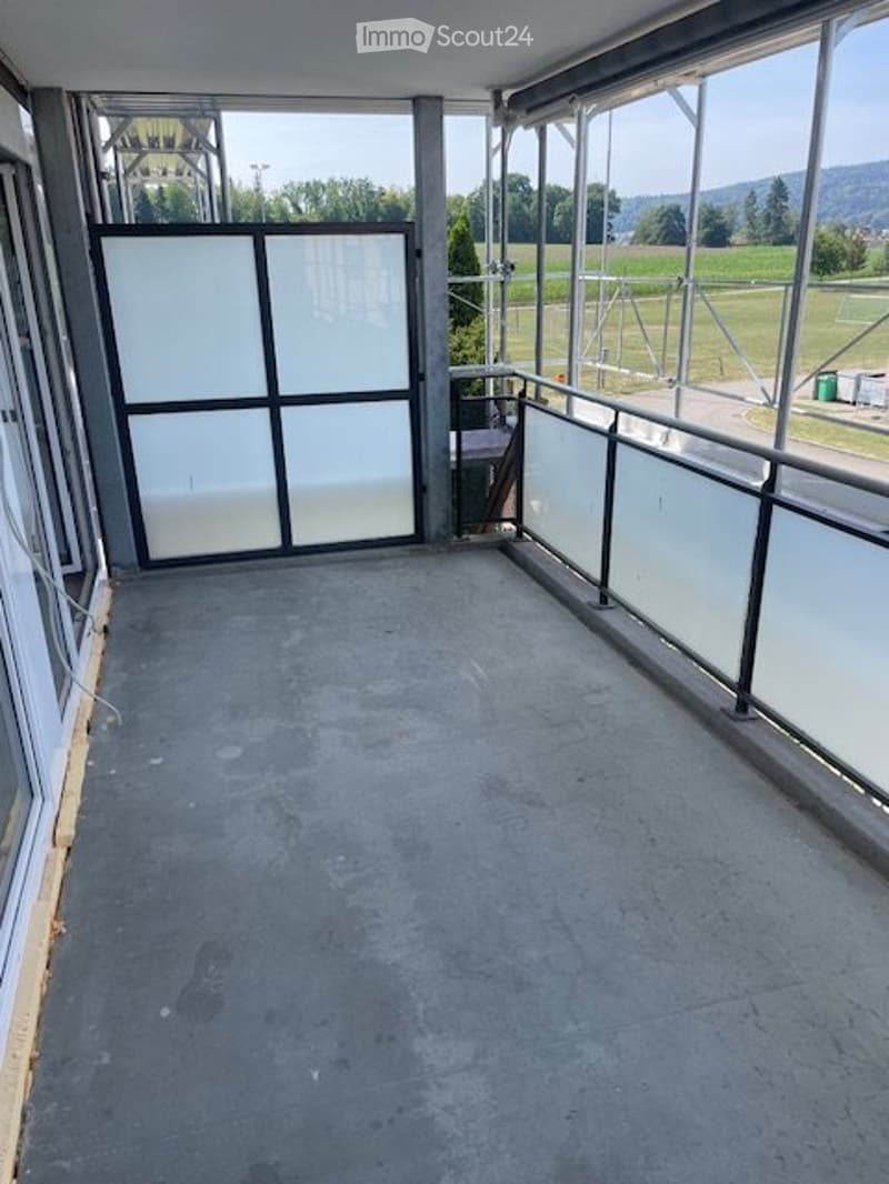 Erstvermietung nach Totalrenovation Wohnung mit Balkon (5)