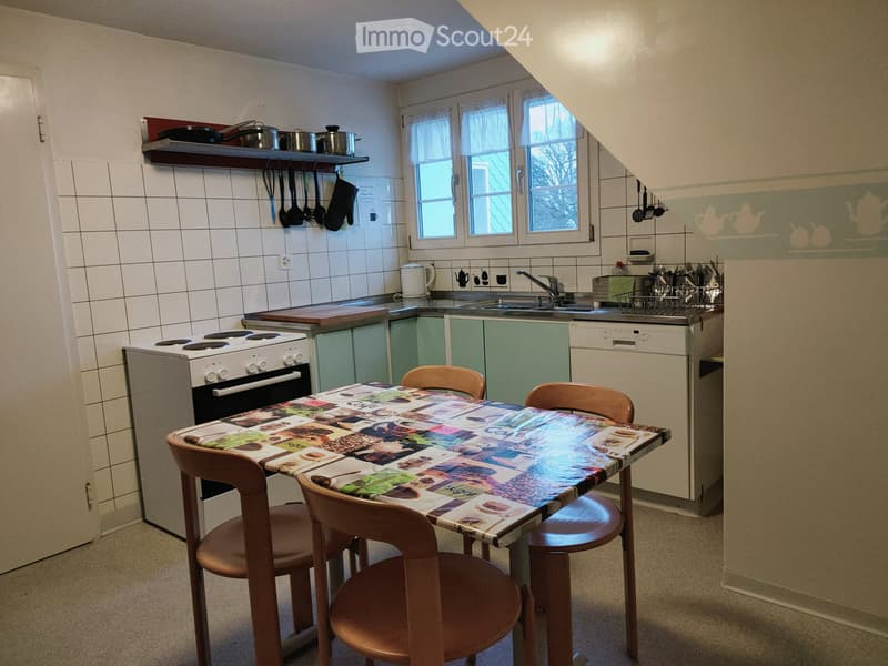 Zimmer möbliert, mit gratis Parkplatz (4)