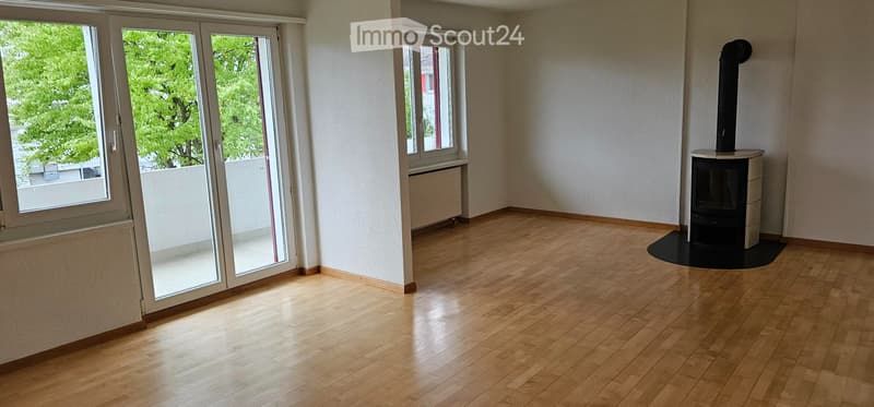 3,5 Zimmer Wohnung zu Vermieten (1)