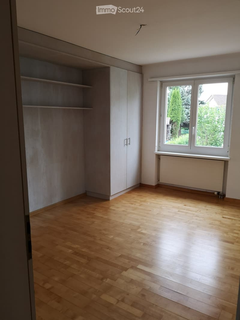 3,5 Zimmer Wohnung zu Vermieten (4)