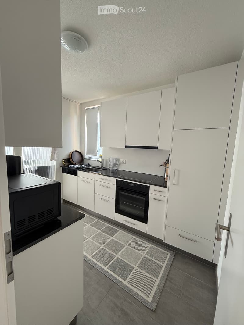 4,5 Zimmerwohnung mit Hauswartlohn! - ab November (2)