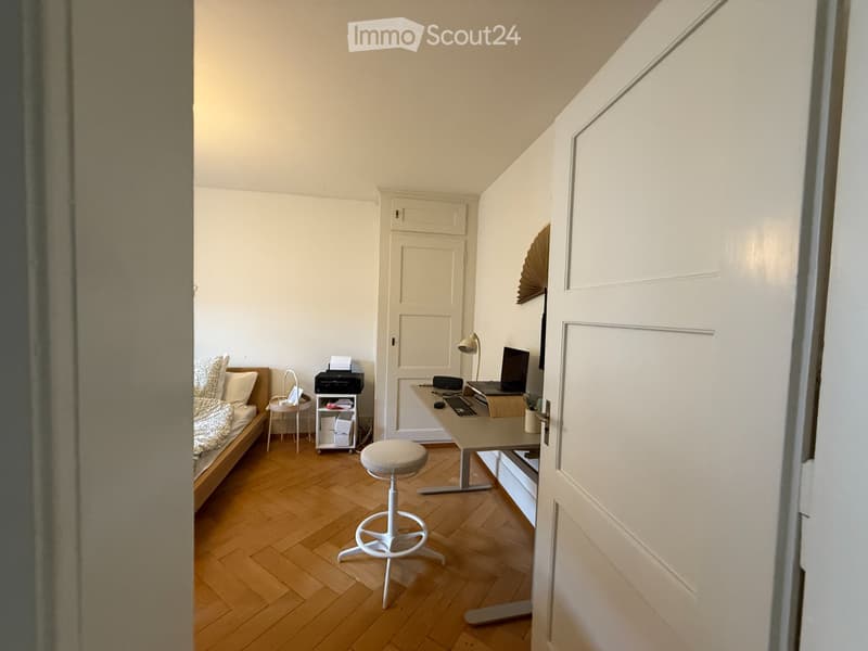 Grosses Zimmer im Breitsch - zentral, ruhig, nahe der Aare (5)