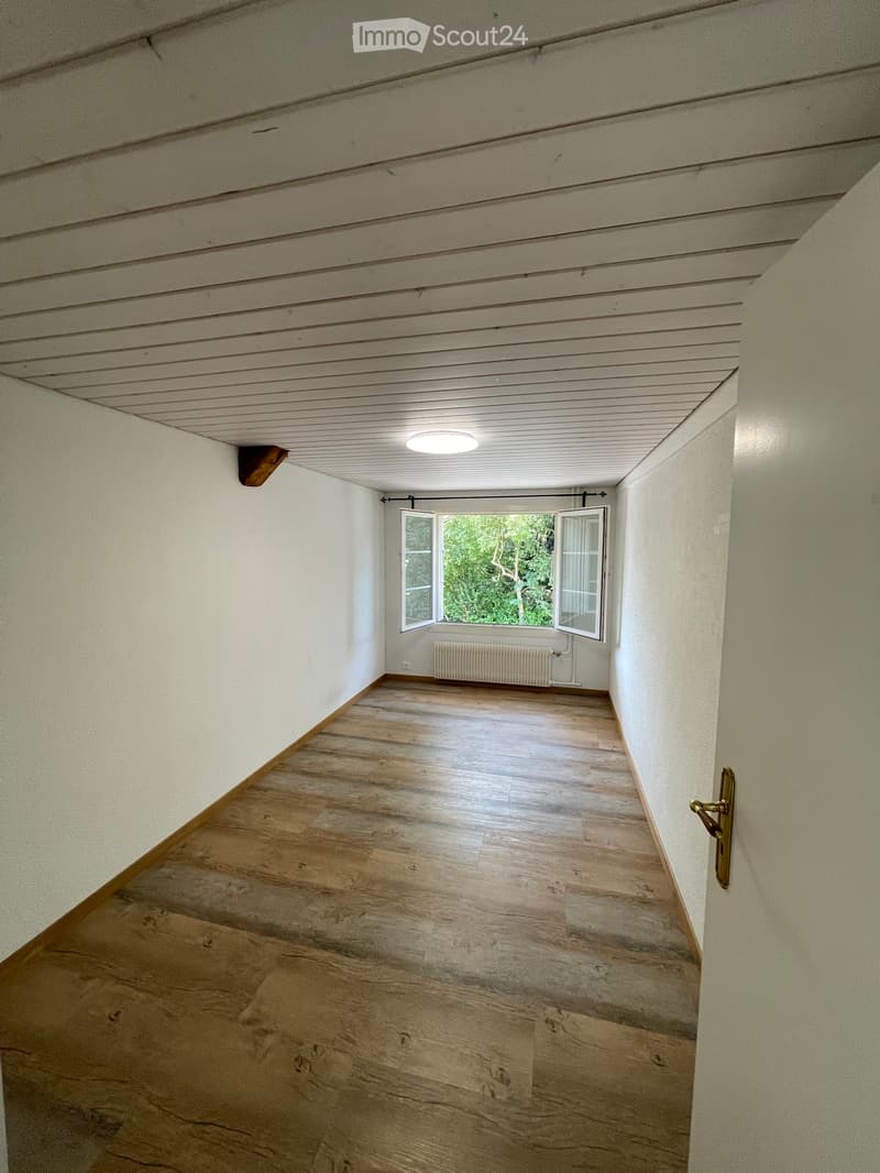 Gemütliche 3.5 Zimmer/Wohnung in ruhiger Lage (2)